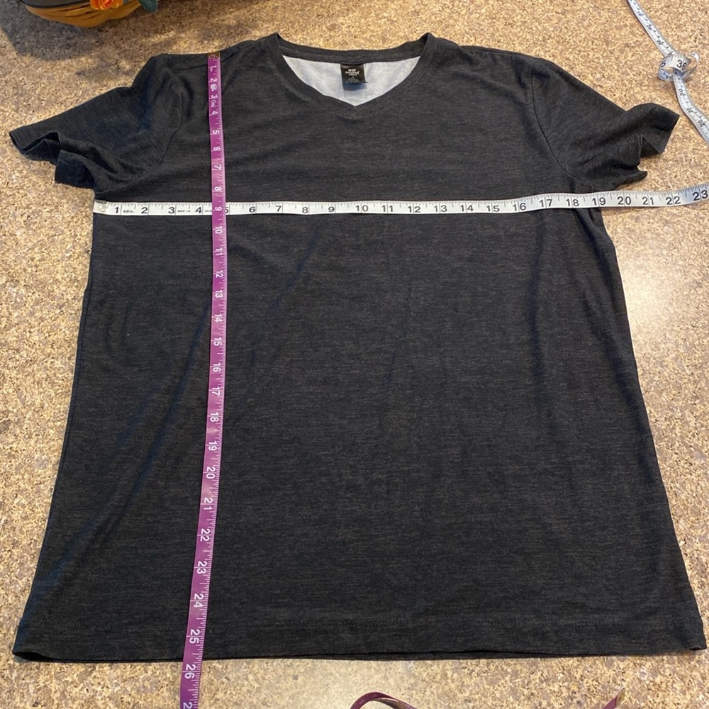 90 Degree By Reflex Men’s Soft V Neck Tee Small Dark Gray or Gray and Black - Picture 6 of 13